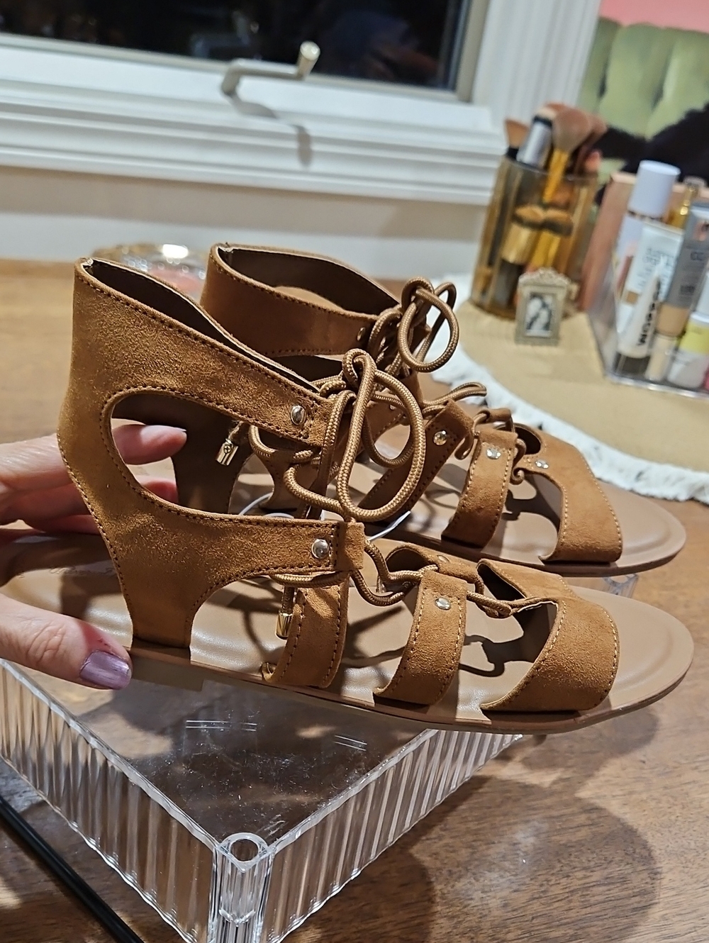 Universal Thread Women’s Brown Lace-Up Gladiator Sandals